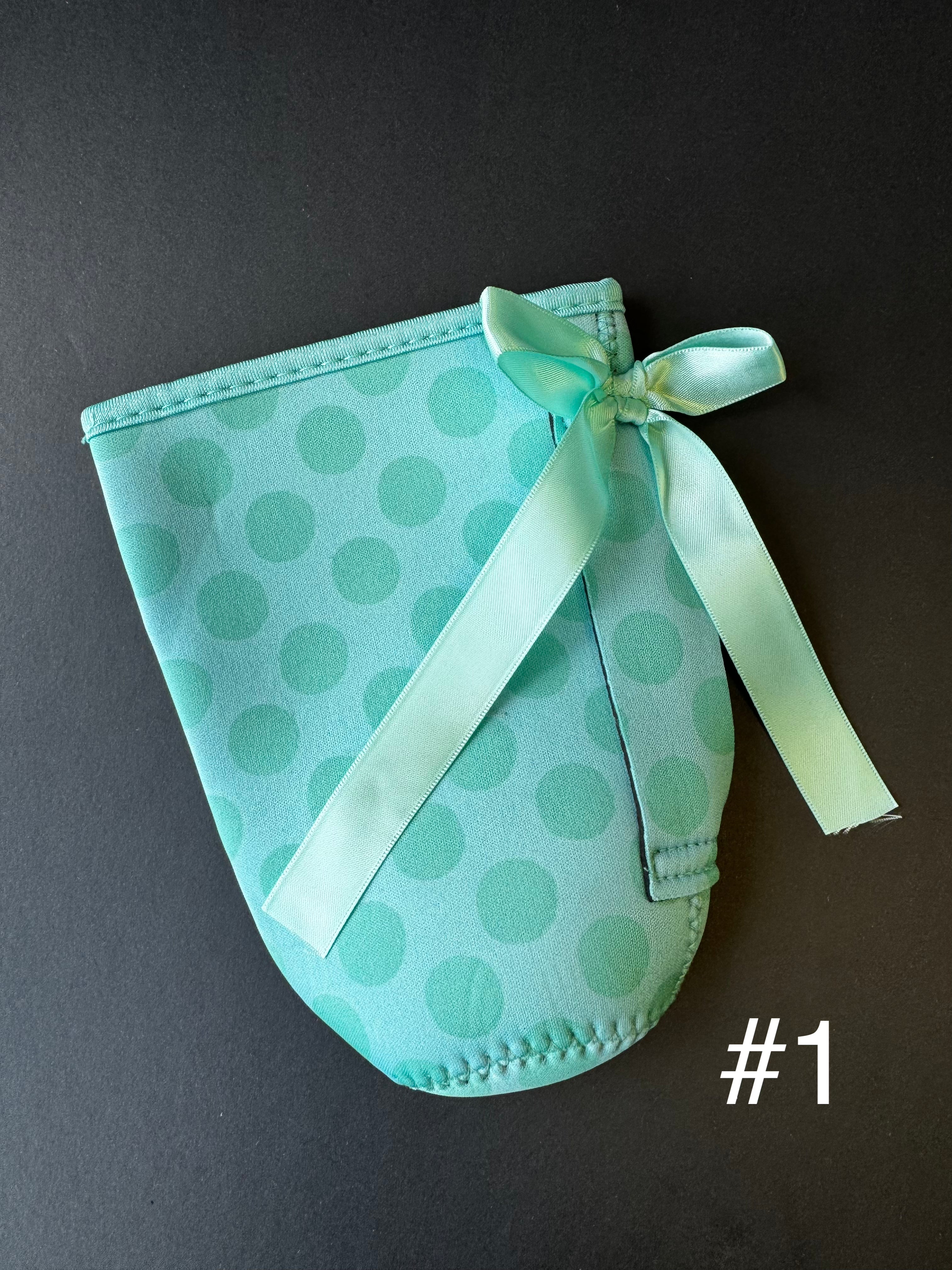 Bow Koozie